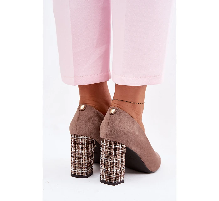 Semišové lodičky na ozdobném podpatku Sergio Leone PB216 světle hnědé Semišové lodičky na ozdobném podpatku Sergio Leone PB216 světle hnědé