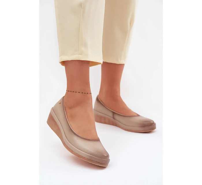 Kožené dámské polobotky na platformě Vinceza Béžové Kožené dámské polobotky na platformě Vinceza Béžové