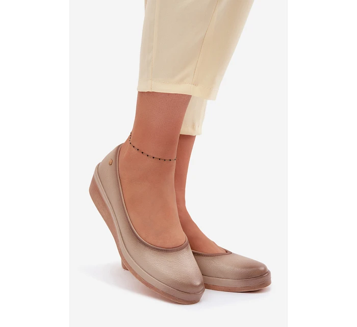 Kožené dámské polobotky na platformě Vinceza Béžové Kožené dámské polobotky na platformě Vinceza Béžové
