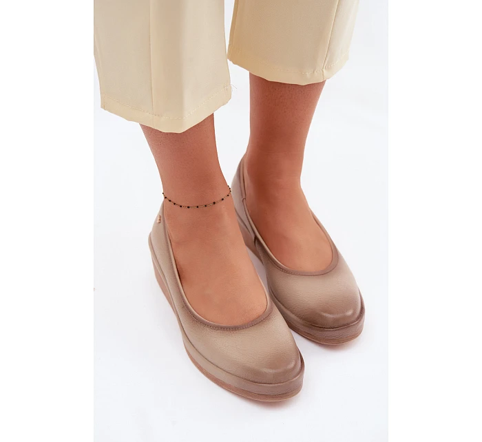 Kožené dámské polobotky na platformě Vinceza Béžové Kožené dámské polobotky na platformě Vinceza Béžové