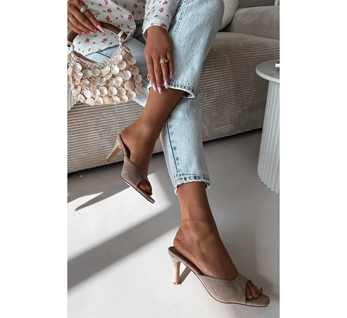 Dámské pantofle na tenkém podpatku Béžové Revina Dámské pantofle na tenkém podpatku Béžové Revina