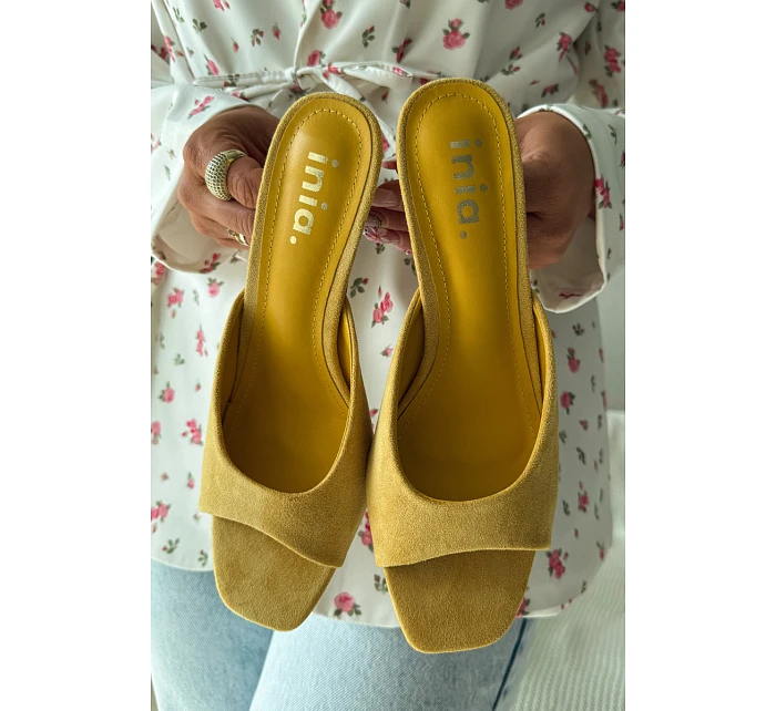 Dámské pantofle na tenkém podpatku Žluté Revina Dámské pantofle na tenkém podpatku Žluté Revina