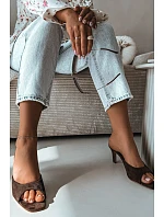 Dámské pantofle na tenkém podpatku Čokoládové Revina