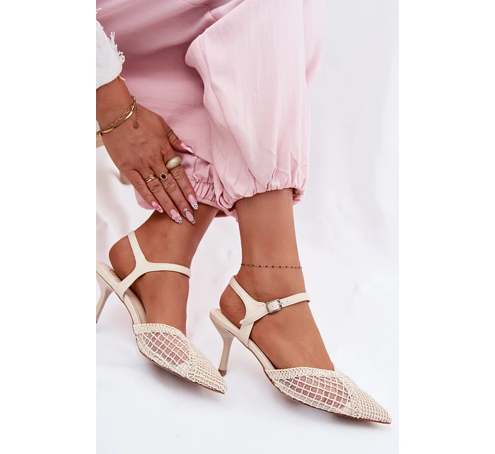 Idira Světle béžové sandály s síťkou na podpatku pletené Idira Světle béžové sandály s síťkou na podpatku pletené
