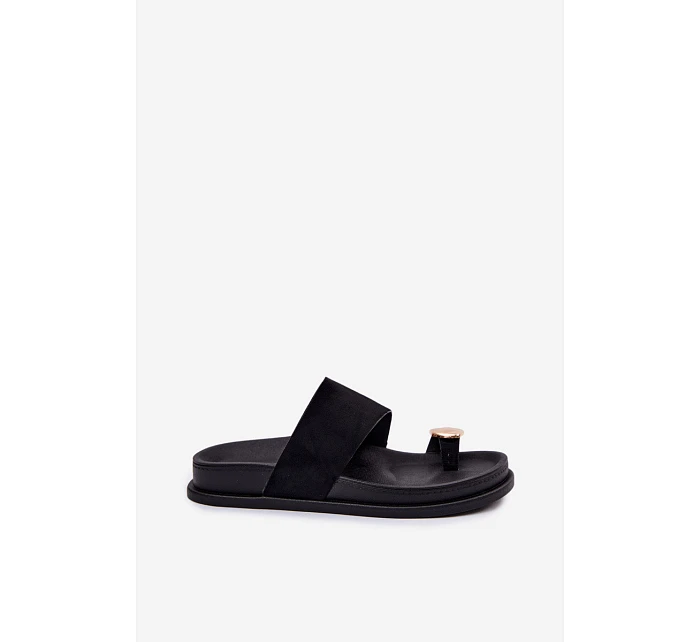 Dámské Pantofle Černé se Zlatým Detalem model 22122586 - Boto Dámské Pantofle Černé se Zlatým Detalem model 22122586 - Boto