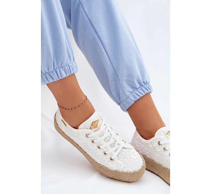 Krajkové tenisky espadrilky na platformě Lee Cooper LCW-26-31-4326 Bílé Krajkové tenisky espadrilky na platformě Lee Cooper LCW-26-31-4326 Bílé