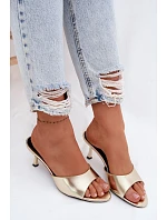 Sandály z umělé kůže na jehlovém podpatku Zlaté Melissea