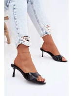 Sandály z umělé kůže na jehlovém podpatku Zlaté Melissea