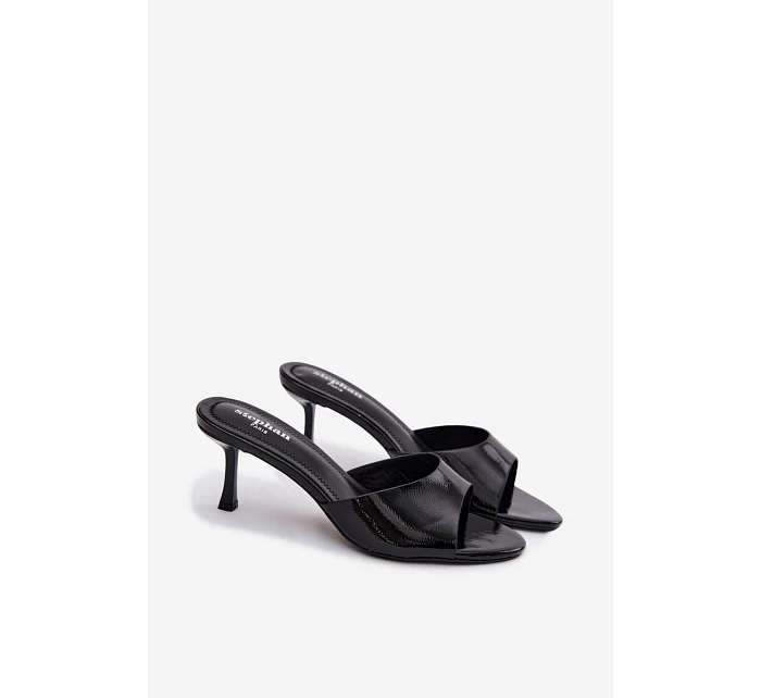 Sandály z umělé kůže na jehlovém podpatku Zlaté Melissea Sandály z umělé kůže na jehlovém podpatku Zlaté Melissea