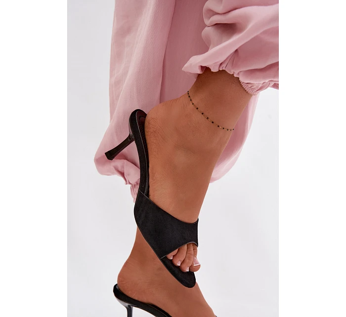 Sandály z imitace semiše na podpatku Černé Melissea Sandály z imitace semiše na podpatku Černé Melissea