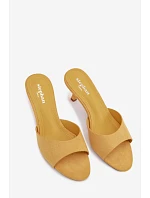 Žabky z umělého semiše na podpatku Žluté Melissea