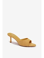 Žabky z umělého semiše na podpatku Žluté Melissea