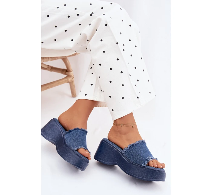 Dámské platformové sandály s džínovým vzorem Virelia Dámské platformové sandály s džínovým vzorem Virelia