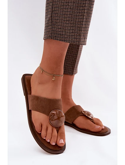 Dámské ploché žabky s ozdobou eko semiš hnědé model 22125635 - Boto