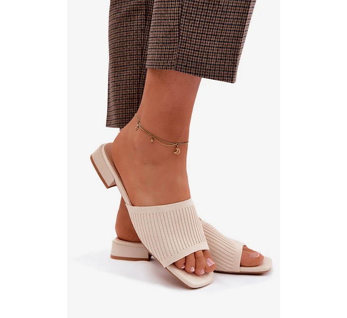 Materiálové dámské pantofle na nízkém podpatku Světle béžové Belissea Materiálové dámské pantofle na nízkém podpatku Světle béžové Belissea