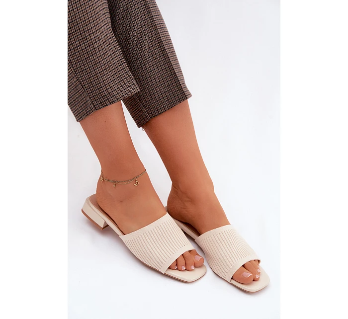 Materiálové dámské pantofle na nízkém podpatku Světle béžové Belissea Materiálové dámské pantofle na nízkém podpatku Světle béžové Belissea