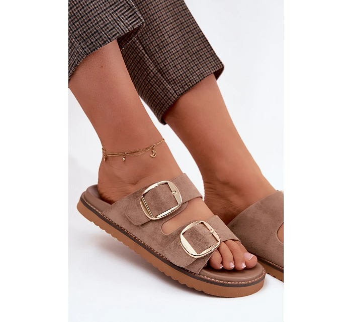 Dámské nazouváky z imitace semiše se zlatými přezkami Khaki Averia Dámské nazouváky z imitace semiše se zlatými přezkami Khaki Averia
