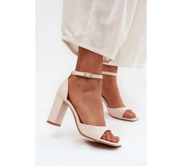 Dámské sandály na podpatku z imitace kůže světle béžové Melvra Dámské sandály na podpatku z imitace kůže světle béžové Melvra