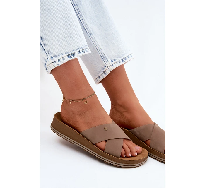 Kožené Semišové Dámské Pantofle model 22120786 Béžové - Maciejka Kožené Semišové Dámské Pantofle model 22120786 Béžové - Maciejka