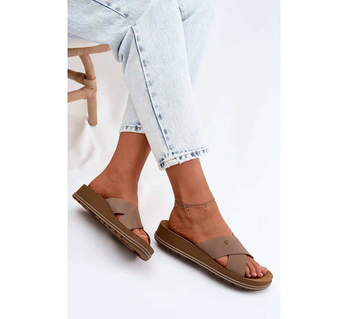 Kožené Semišové Dámské Pantofle model 22120786 Béžové - Maciejka Kožené Semišové Dámské Pantofle model 22120786 Béžové - Maciejka