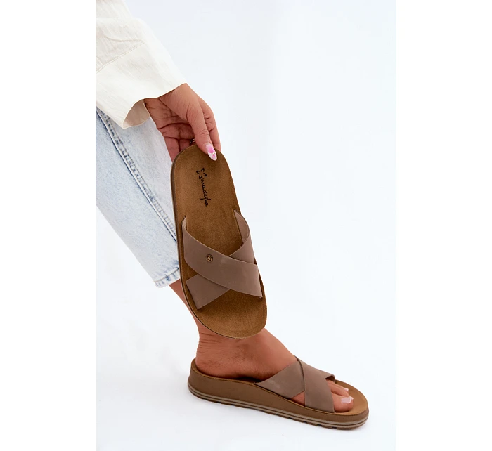 Kožené Semišové Dámské Pantofle model 22120786 Béžové - Maciejka Kožené Semišové Dámské Pantofle model 22120786 Béžové - Maciejka