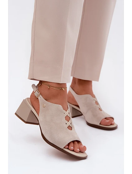 Sandály z přírodního semiše na podpatku Maciejka K7521-22 světle béžové Sandály z přírodního semiše na podpatku Maciejka K7521-22 světle béžové