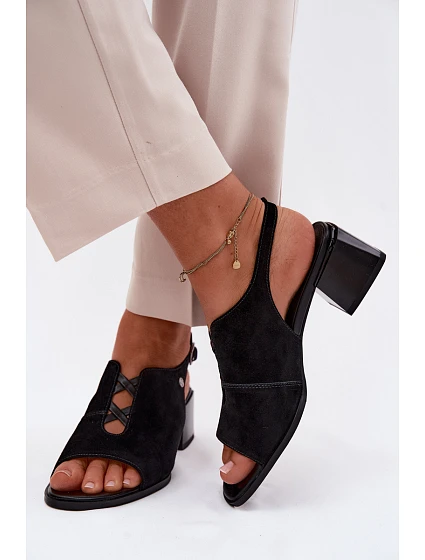 Sandály z přírodního semiše na podpatku Maciejka K7521-01 Černé Sandály z přírodního semiše na podpatku Maciejka K7521-01 Černé