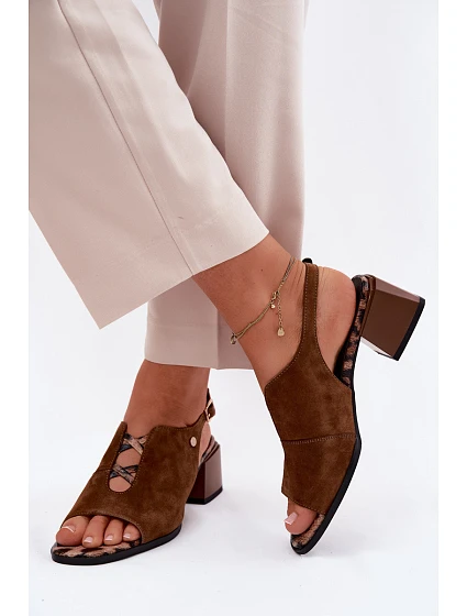 Sandály z přírodního semiše na podpatku Maciejka K7521-14 Hnědé Sandály z přírodního semiše na podpatku Maciejka K7521-14 Hnědé