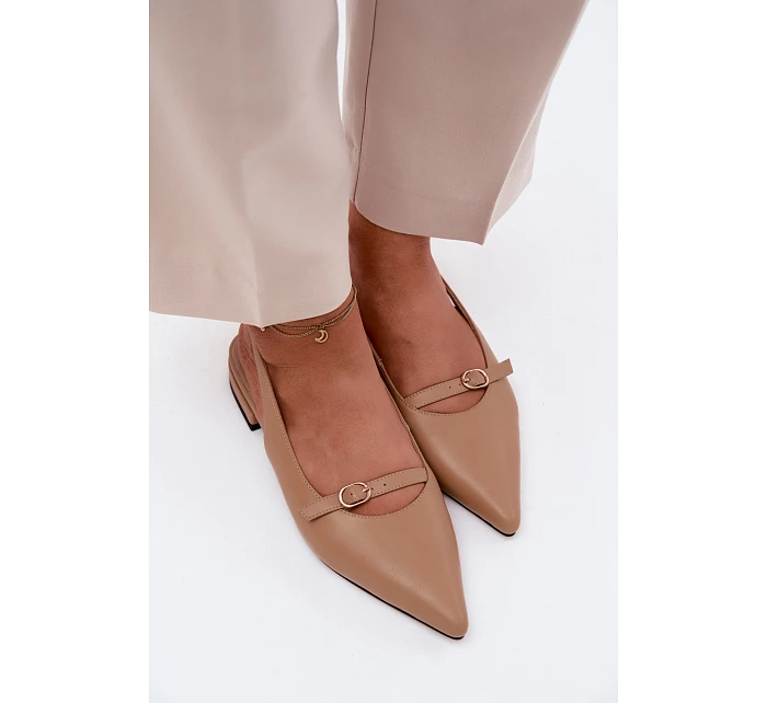 Kožené sandály na nízkém podpatku Maciejka K7449-04 tmavě béžové Kožené sandály na nízkém podpatku Maciejka K7449-04 tmavě béžové