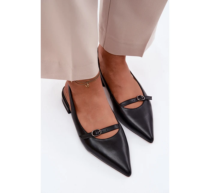 Kožené sandály na nízkém podpatku Maciejka K7449-01 Černé Kožené sandály na nízkém podpatku Maciejka K7449-01 Černé