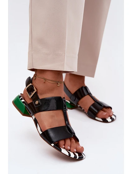 Dámské sandály z lakované kůže Maciejka K7455-01 Černé Dámské sandály z lakované kůže Maciejka K7455-01 Černé