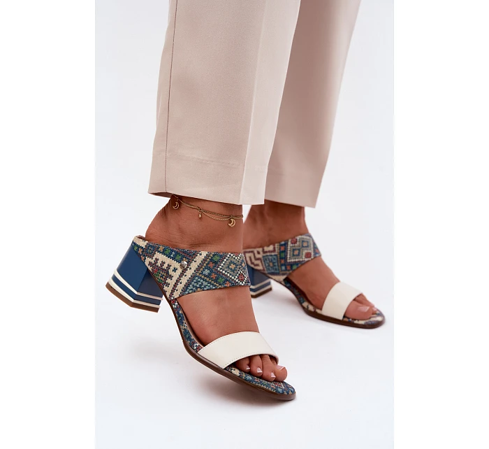 Kožené vzorované dámské sandály na podpatku Maciejka K7522-04 Béžovo-modré Kožené vzorované dámské sandály na podpatku Maciejka K7522-04 Béžovo-modré