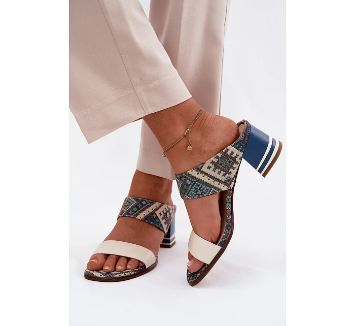 Kožené vzorované dámské sandály na podpatku Maciejka K7522-04 Béžovo-modré Kožené vzorované dámské sandály na podpatku Maciejka K7522-04 Béžovo-modré