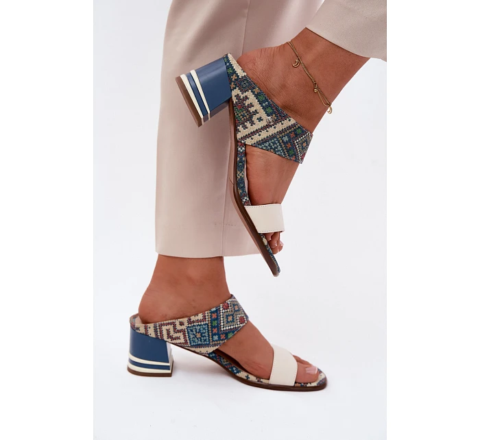 Kožené vzorované dámské sandály na podpatku Maciejka K7522-04 Béžovo-modré Kožené vzorované dámské sandály na podpatku Maciejka K7522-04 Béžovo-modré