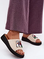 Kožené semišové dámské pantofle s ozdobou na platformě Vinceza 66942 béžové