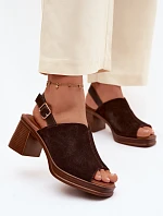 Kožené semišové sandály na podpatku Vinceza 39995 čokoládové