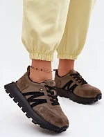 Dámské kožené semišové tenisky na platformě Vinceza 41520 tmavě zelené