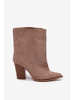 Dámské kotníkové boty na podpatku s špičatou špičkou khaki model 22318838 - Boto
