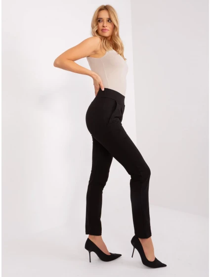 LO DR LK 532 teplákové kalhoty.22 černá LO DR LK 532 teplákové kalhoty.22 černá