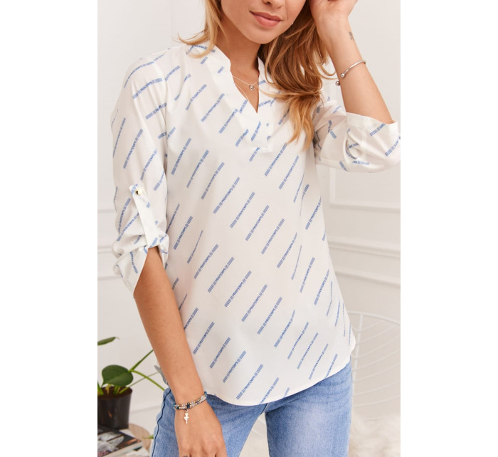 Vzdušná košilová halenka s krémovými a modrými vzory