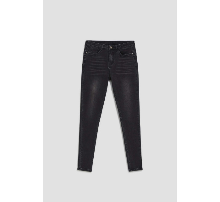 Skinny džíny s oděrkami - černé