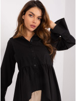 Černá asymetrická dámská košile s volány