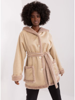 Béžový krátký zimní kabát s kapucí