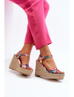 Vzorované sandály na klínu vyrobené z pletené vícebarevné Anihazry