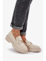 Dámské lakované mokasíny s dekorativní připínkou „Miś“ Wulinea – béžové Dámské lakované mokasíny s dekorativní připínkou „Miś“ Wulinea – béžové