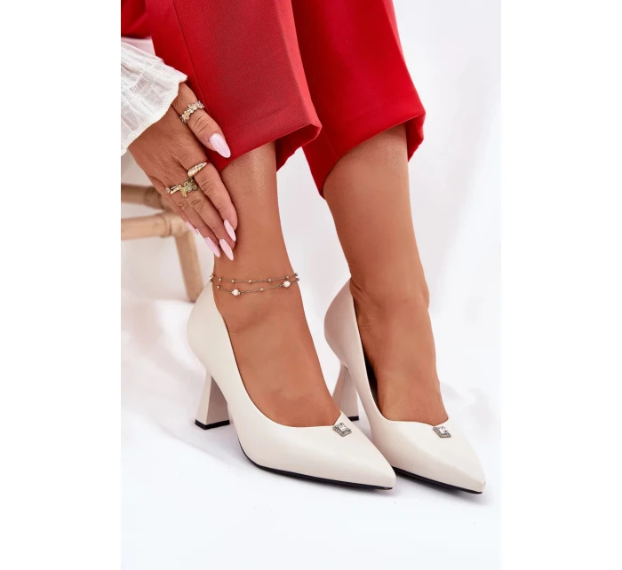 Elegantní dámské lodičky na rozšířeném jehlovém podpatku Vinceza – béžové Elegantní dámské lodičky na rozšířeném jehlovém podpatku Vinceza – béžové