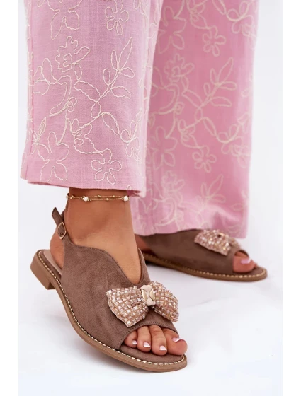 Dámské sandály s mašlí na nízkém podpatku S.Barski – tmavě béžové Dámské sandály s mašlí na nízkém podpatku S.Barski – tmavě béžové