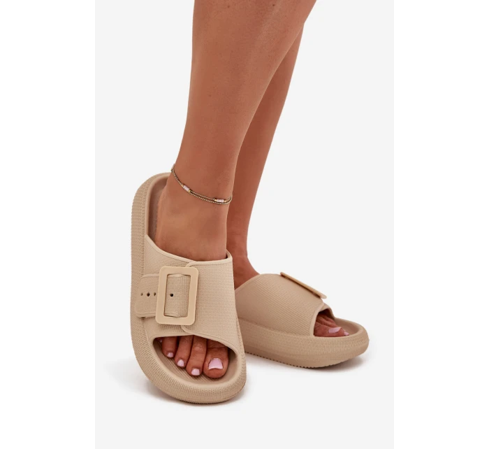 Dámské pěnové pantofle s přezkou Vinceza– béžové Dámské pěnové pantofle s přezkou Vinceza– béžové