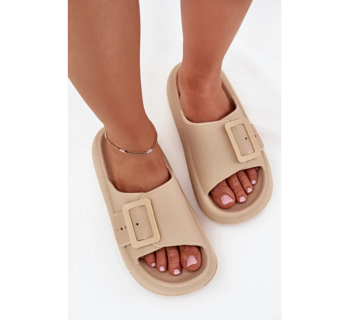 Dámské pěnové pantofle s přezkou Vinceza– béžové Dámské pěnové pantofle s přezkou Vinceza– béžové