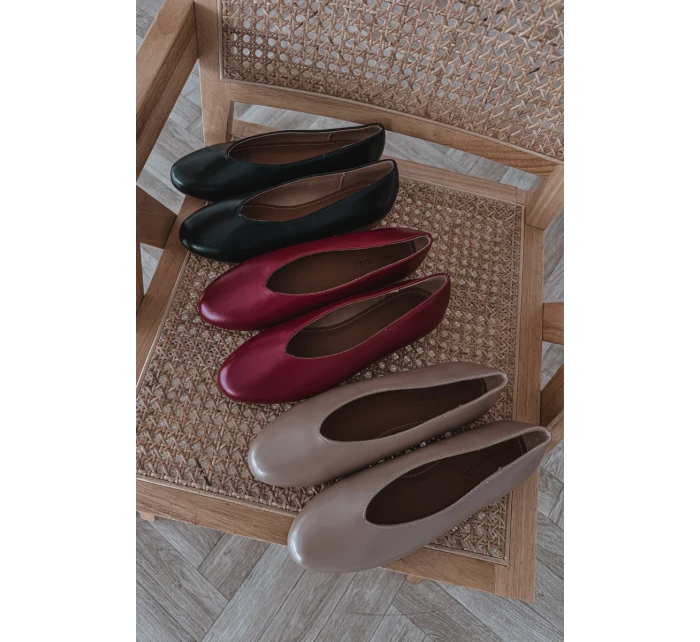 Dámské eko kožené baleríny na plochém podpatku Olyssia – černé Dámské eko kožené baleríny na plochém podpatku Olyssia – černé